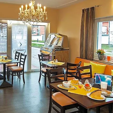 Garni Brunnenhof Hotell Schwarzenfeld